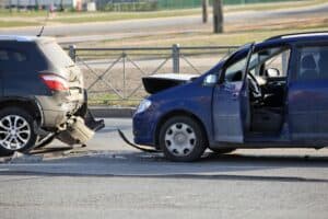 Culpa en Sacramento auto del accidente aumenta las tasas de seguros