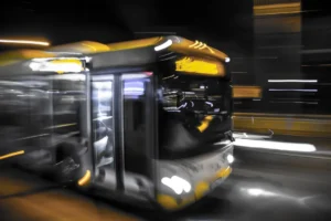 Sus opciones legales después de un accidente de transporte público en California