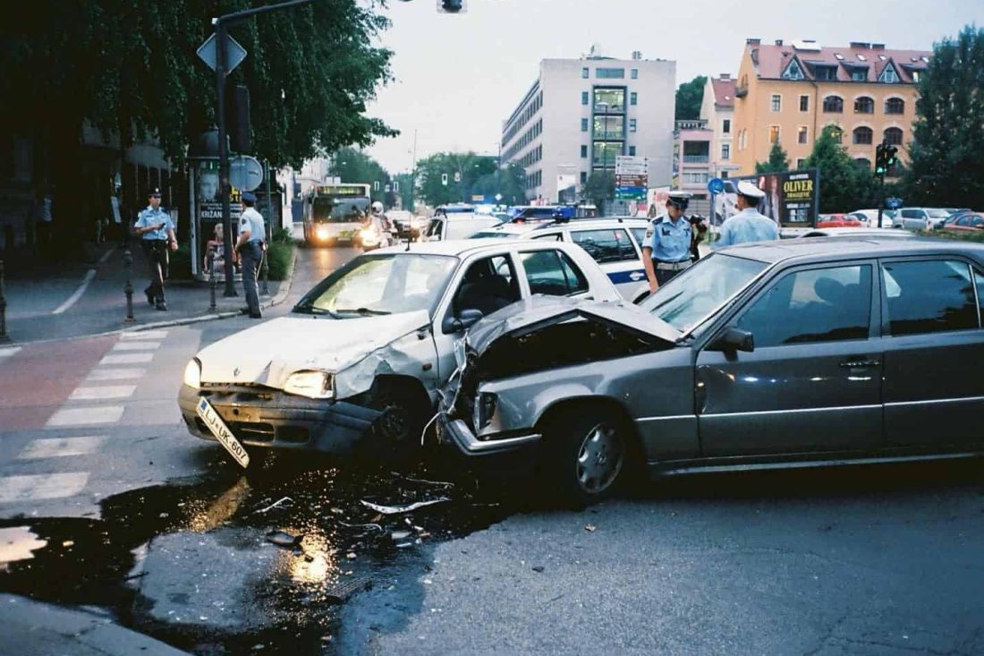 Contratar a una abogada de accidentes automovilísticos de Sacramento